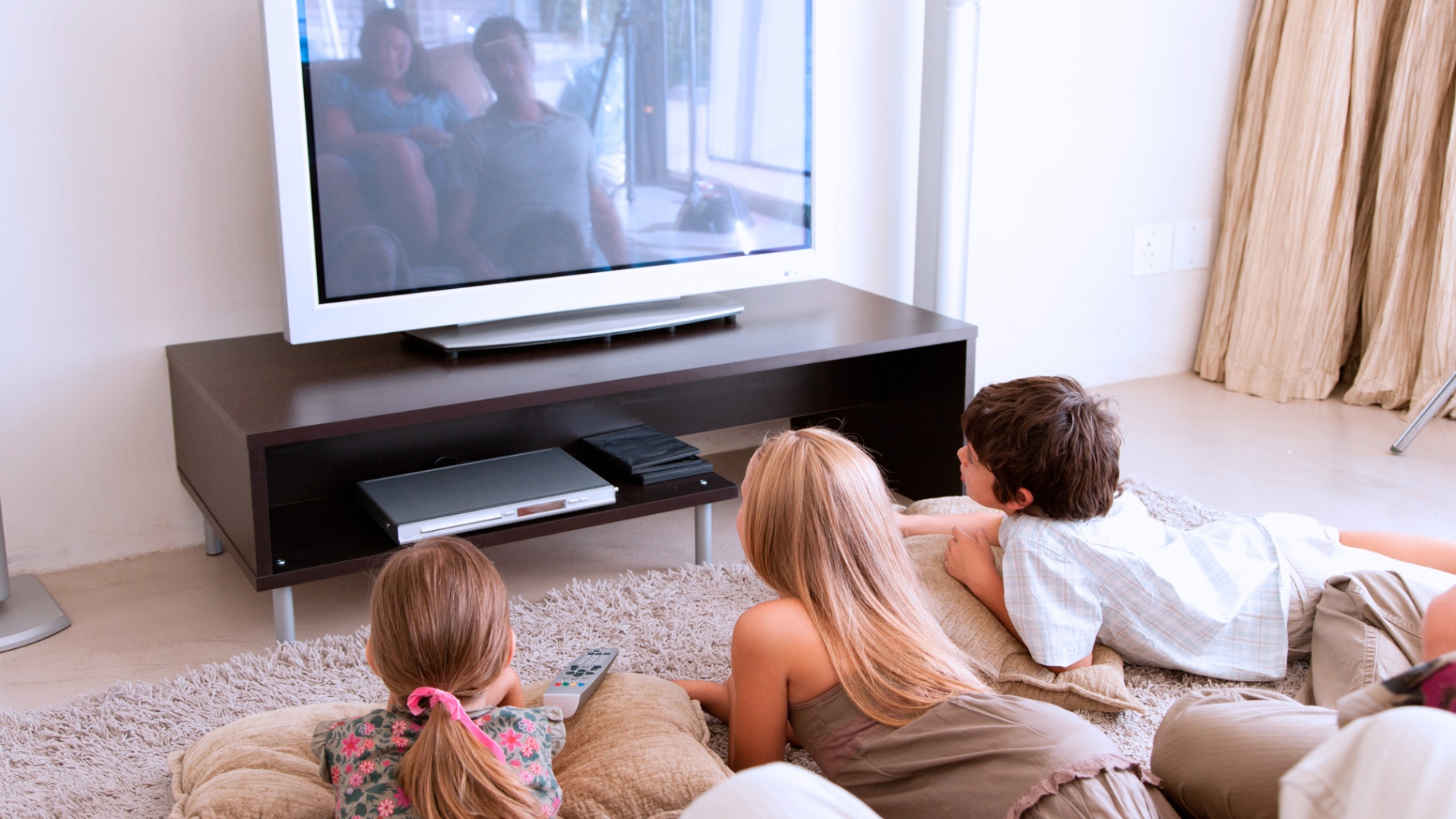 Empowering Connectivity Across UAE Homes and Businesses with Advanced Telecom Solutions